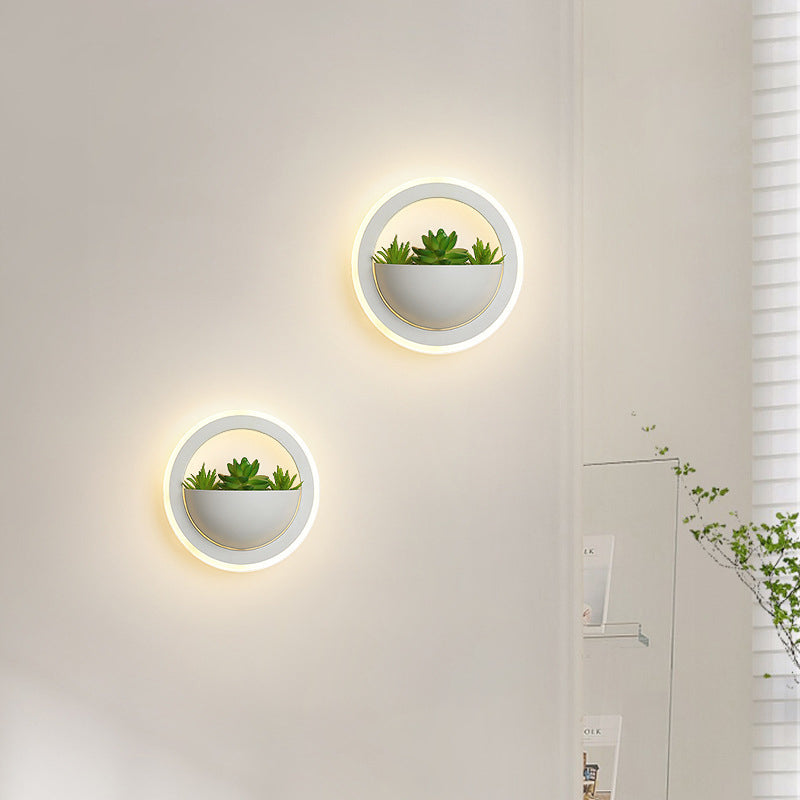 Simulation Plant Round Triangle Wall Lamp