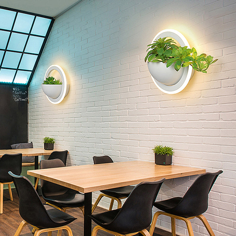 Simulation Plant Round Triangle Wall Lamp