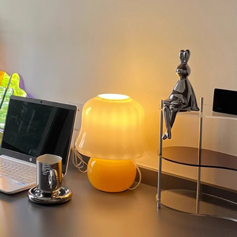 Cream Mushroom Shape Round Table Lamp