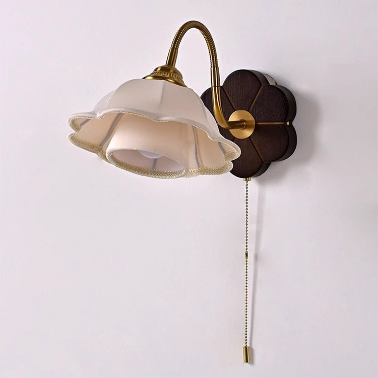Floral Round Wood Alloy Wall Lamp