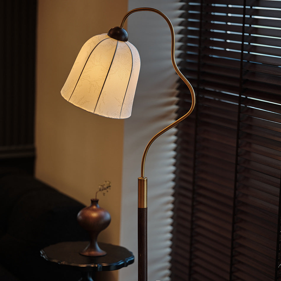 Round Curved Wood Fabric Floor Lamp