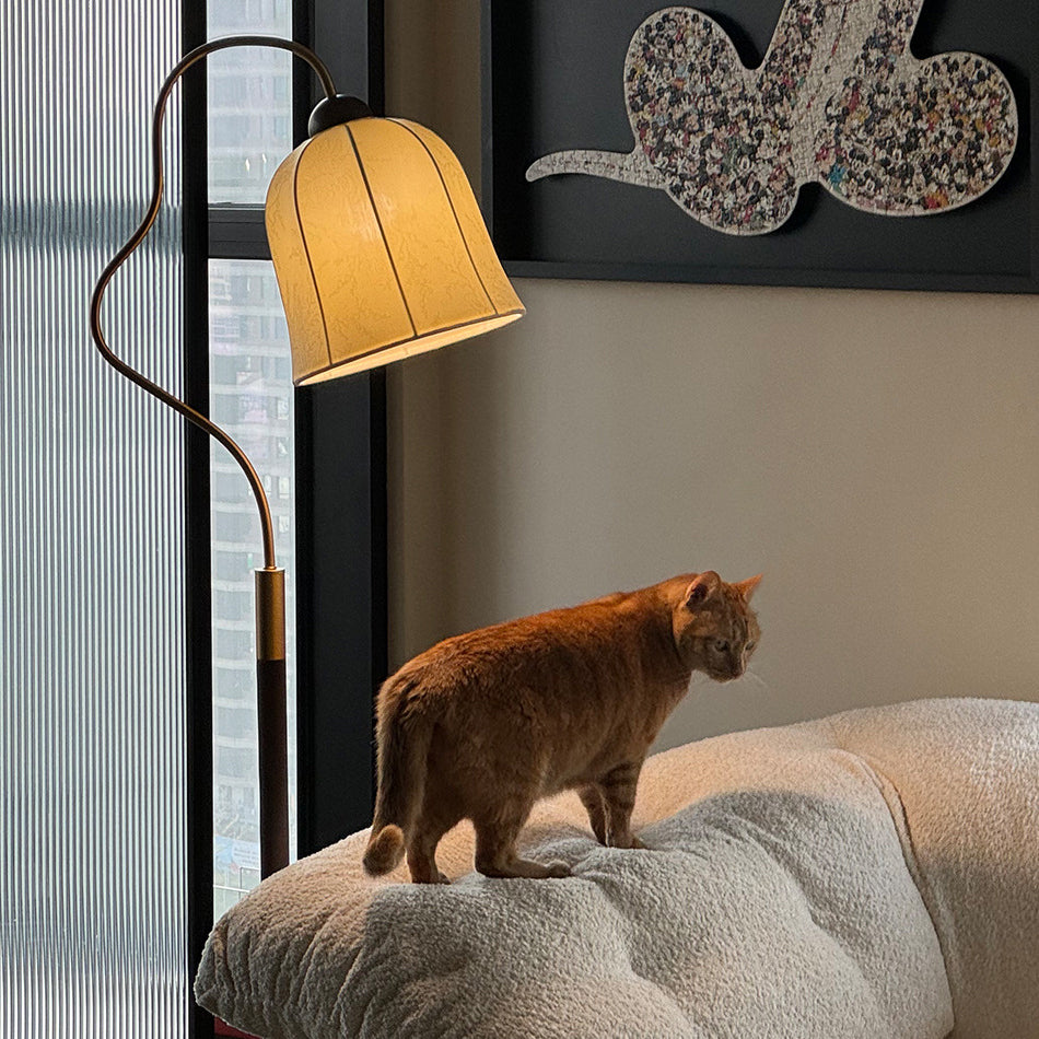 Round Curved Wood Fabric Floor Lamp