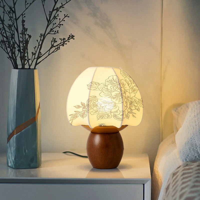 Round Wood Alloy Fabric Table Lamp