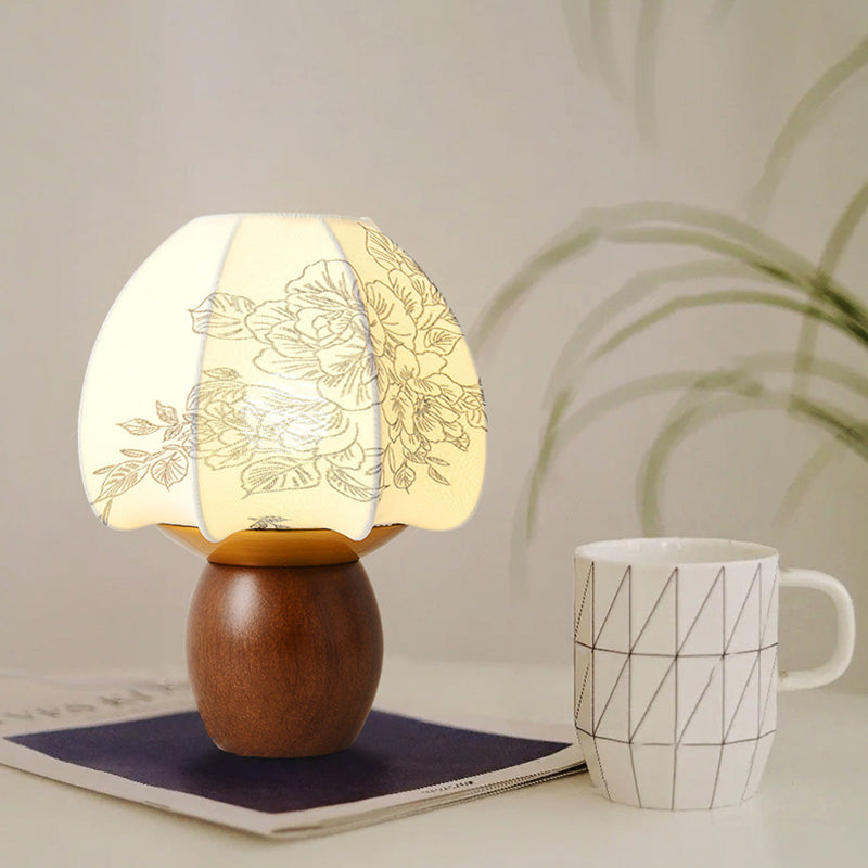 Round Wood Alloy Fabric Table Lamp