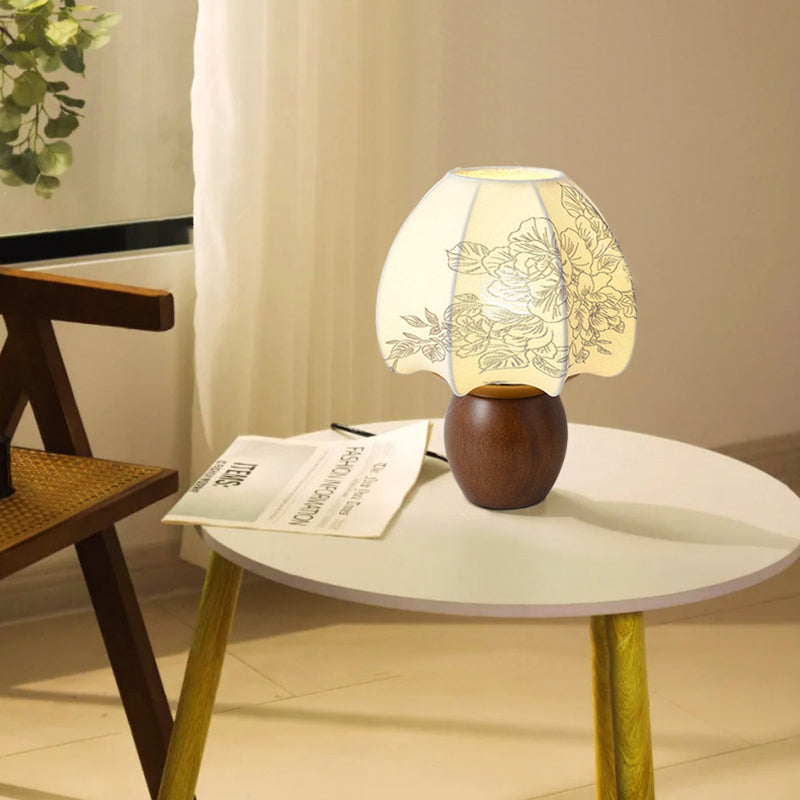 Round Wood Alloy Fabric Table Lamp