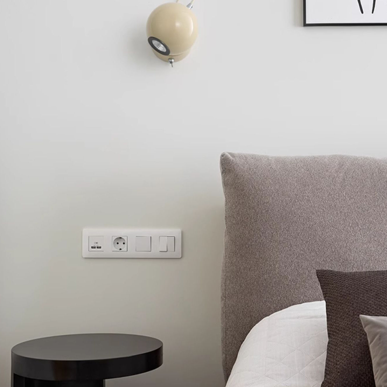 Magnetic Round Orb Iron Wall Lamp