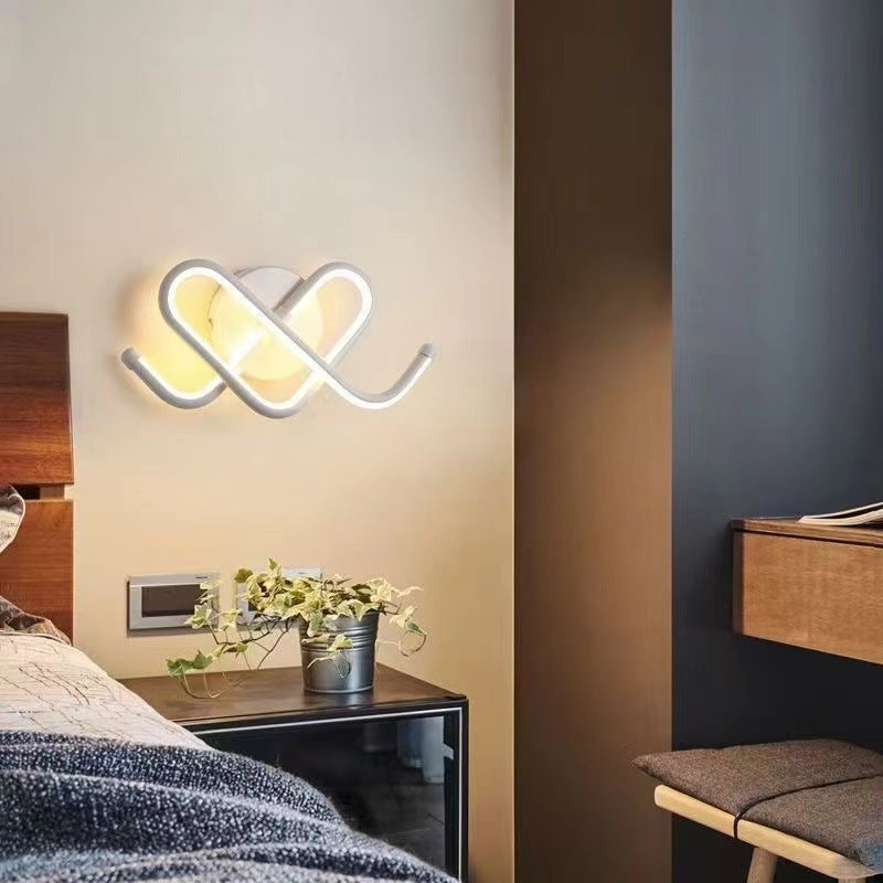 Heart Iron Aluminum Silicone Wall Lamp