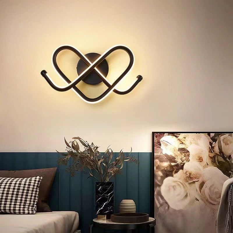 Heart Iron Aluminum Silicone Wall Lamp
