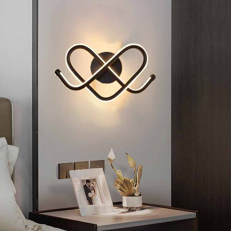 Heart Iron Aluminum Silicone Wall Lamp