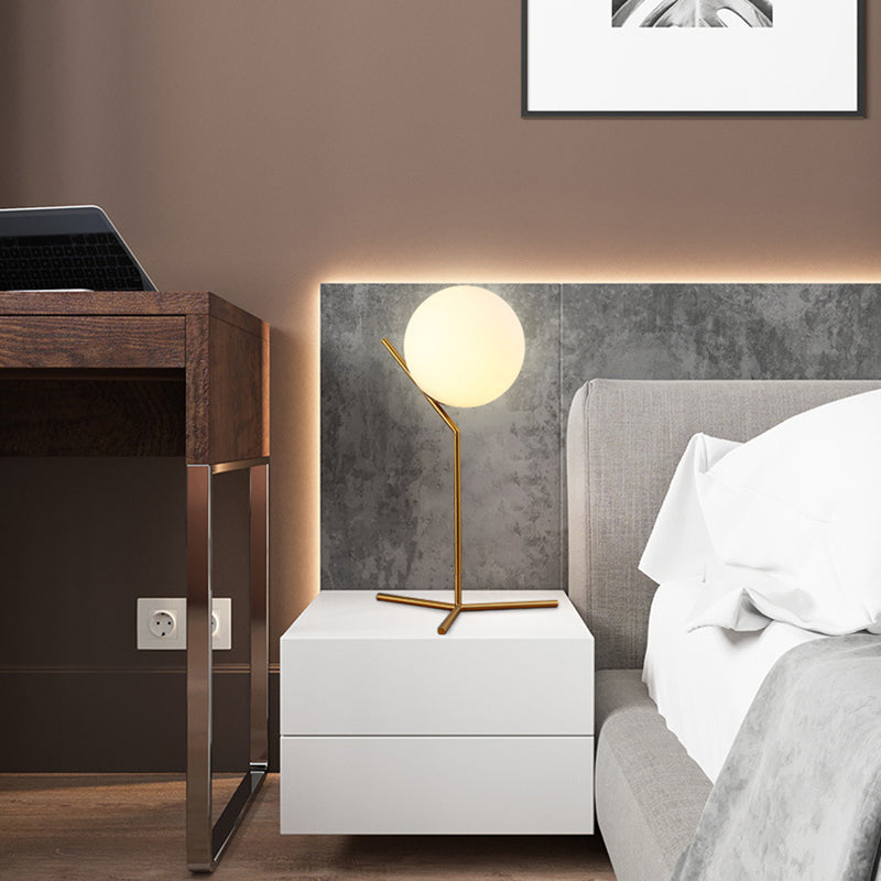 Sphere Iron Glass Bedroom Table Lamp