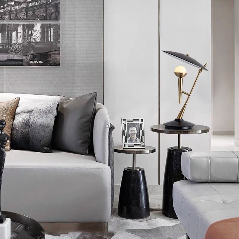 Round Iron Metal Bedroom Table Lamp