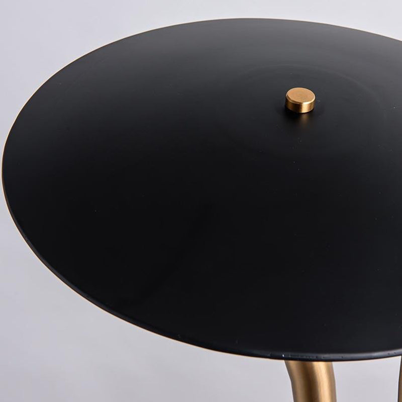 Round Iron Metal Bedroom Table Lamp
