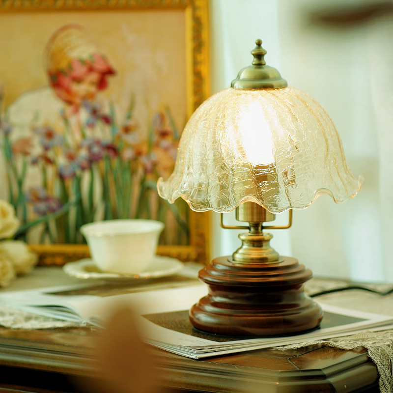 Flower Glass Iron Solid Table Lamp