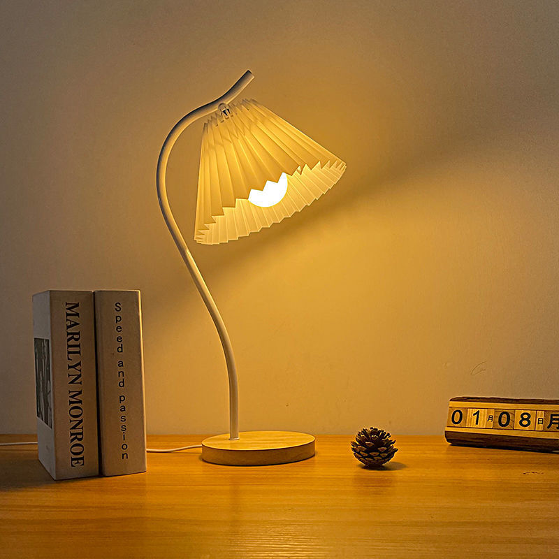 Frustum Cone Iron Fabric Table Lamp