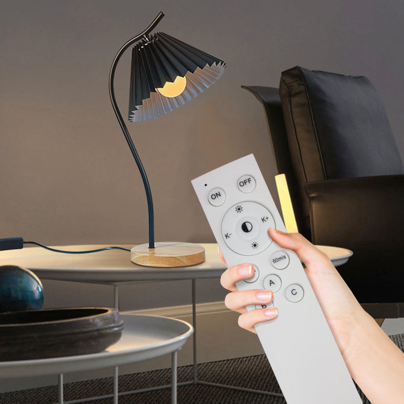 Frustum Cone Iron Fabric Table Lamp