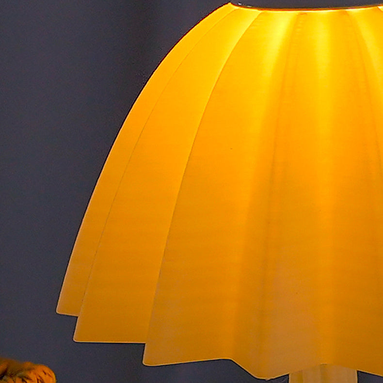 Dome Iron PLA Bedroom Table Lamp