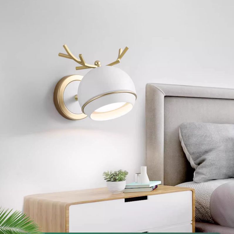 Antlers Globe Iron Bedroom Wall Lamp
