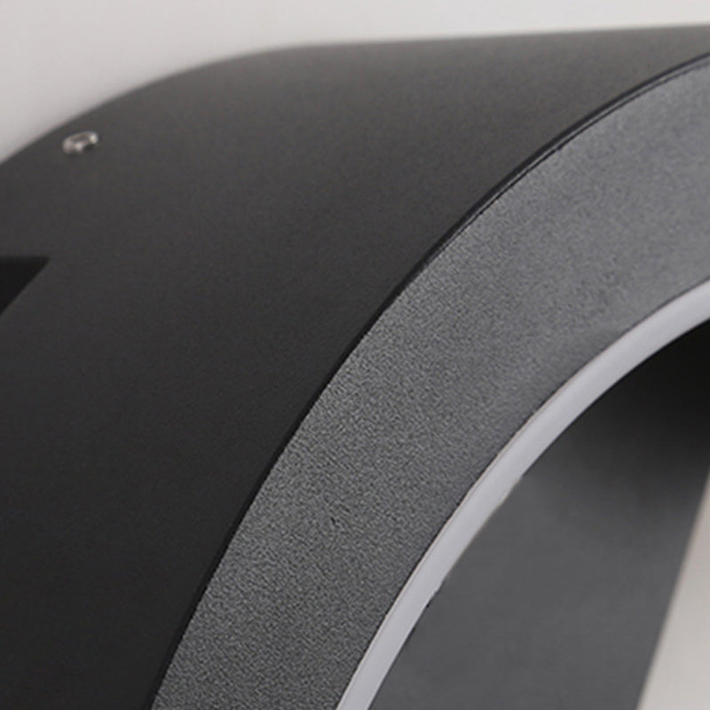 Curved Aluminum Plastic Patio Outdoor Light