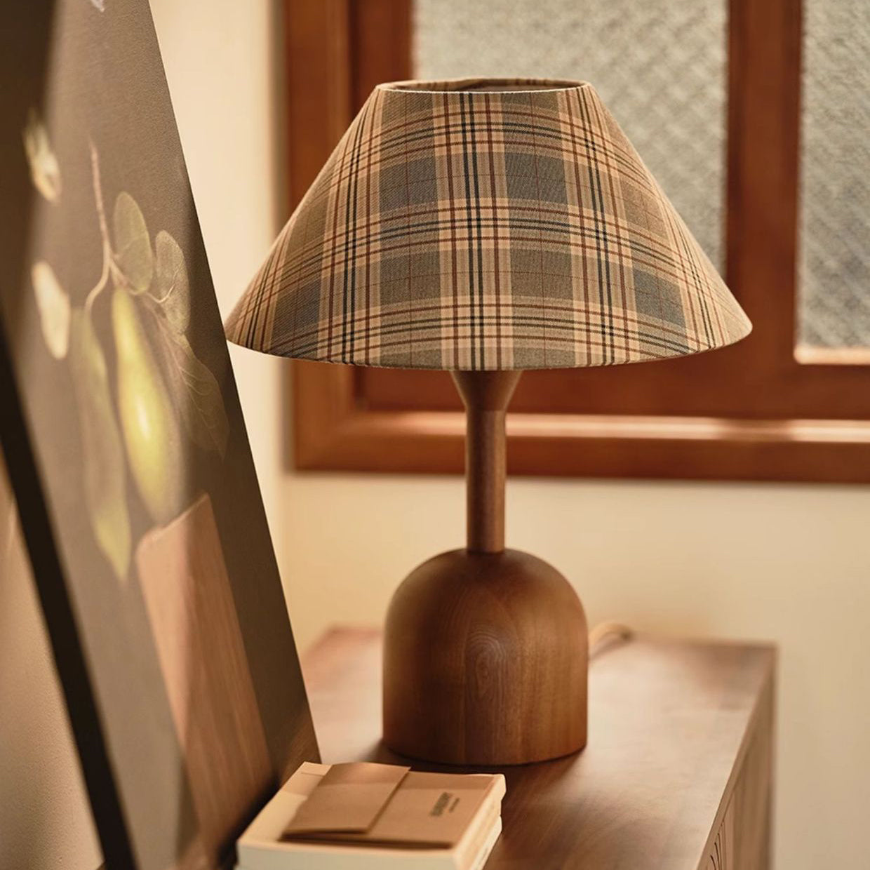 Tapered Plaid Lampshade Ash Table Lamp