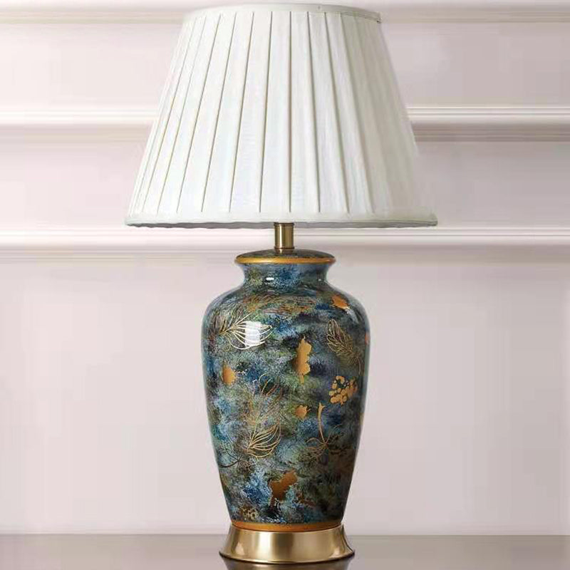 Elegant Porcelain Pleated Classic Table Lamp