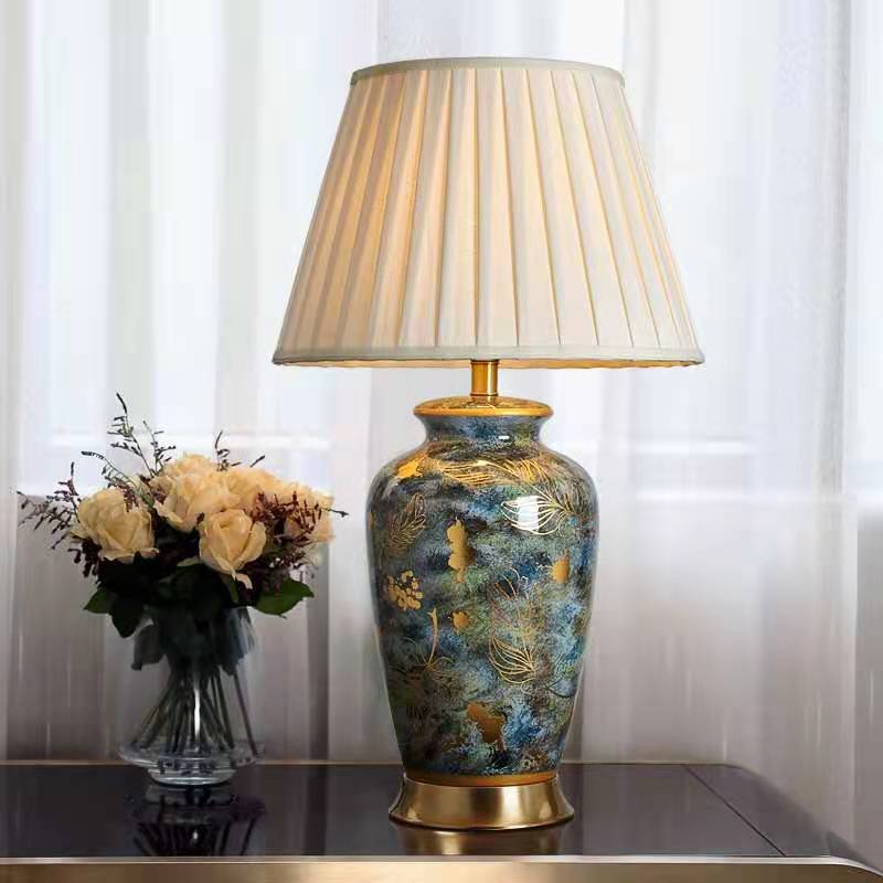 Elegant Porcelain Pleated Classic Table Lamp