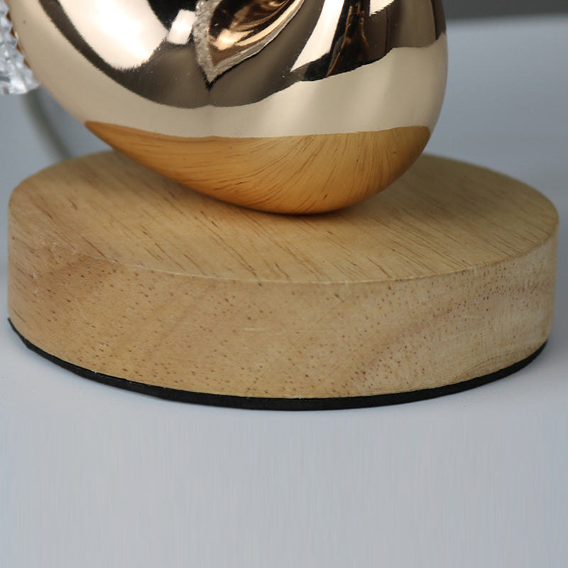 Peacock Style Wooden Metal Table Lamp