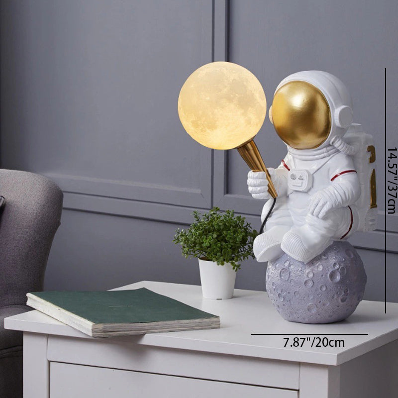 Kids Cartoon Astronaut Resin Table Lamp