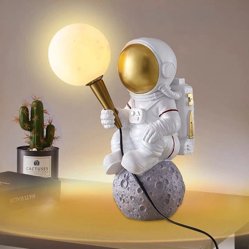 Kids Cartoon Astronaut Resin Table Lamp
