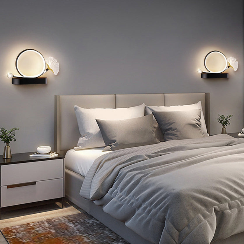 Ginkgo Biloba Circle Iron Wall Lamp