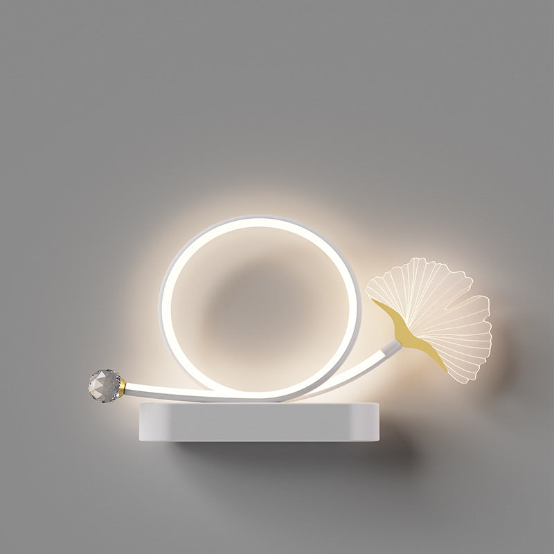 Ginkgo Biloba Circle Iron Wall Lamp