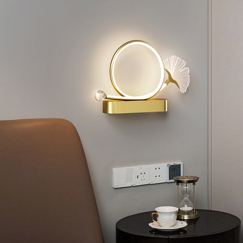 Ginkgo Biloba Circle Iron Wall Lamp