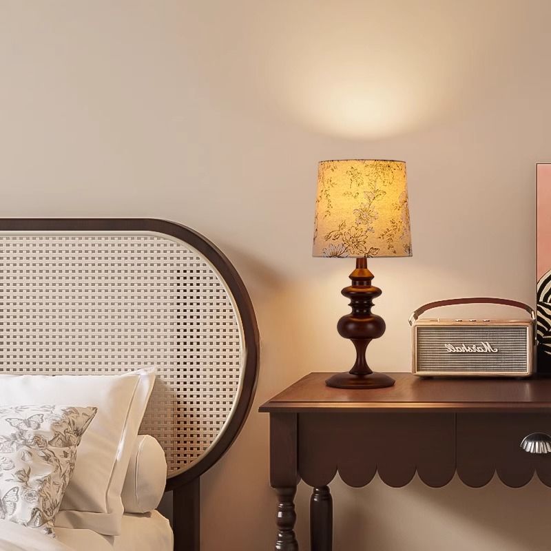 Cylinder Design Solid Wood Table Lamp