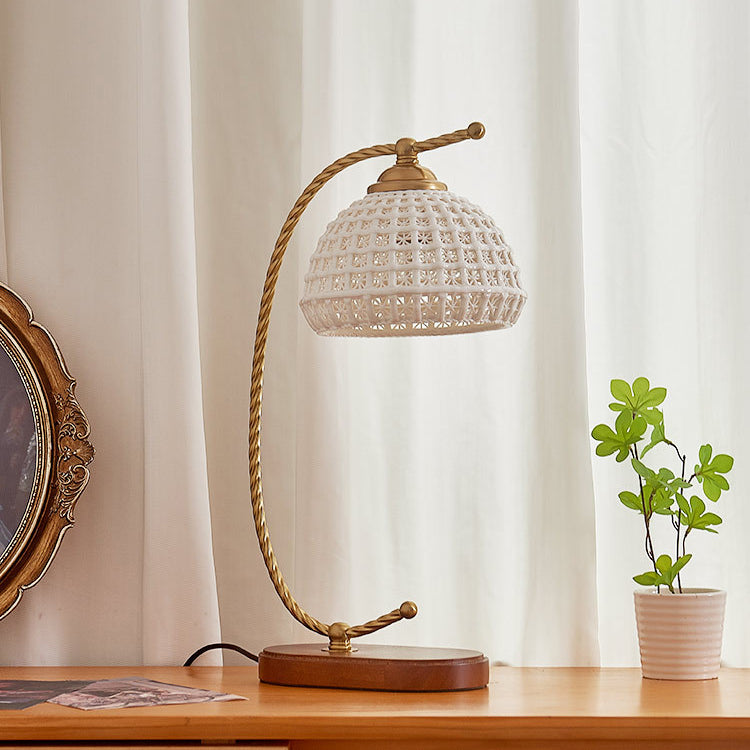 Dome Iron Ceramic Solid Table Lamp