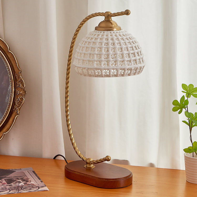 Dome Iron Ceramic Solid Table Lamp