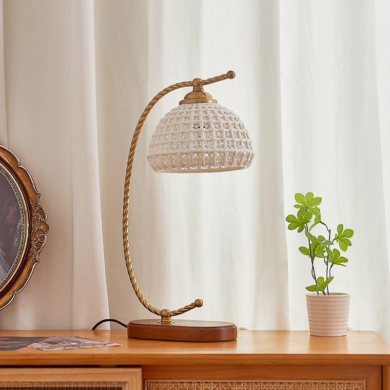 Dome Iron Ceramic Solid Table Lamp