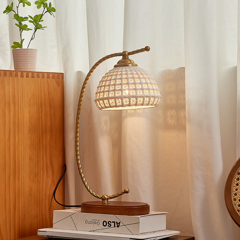 Dome Iron Ceramic Solid Table Lamp