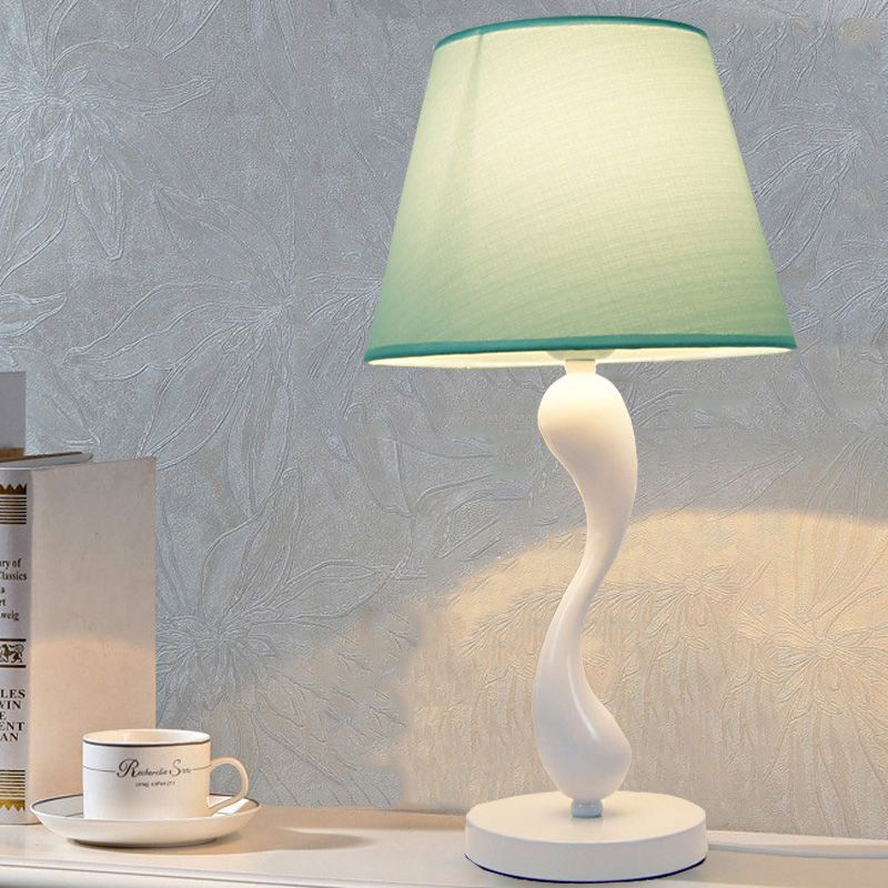 Frustum Cone Iron Fabric Table Lamp