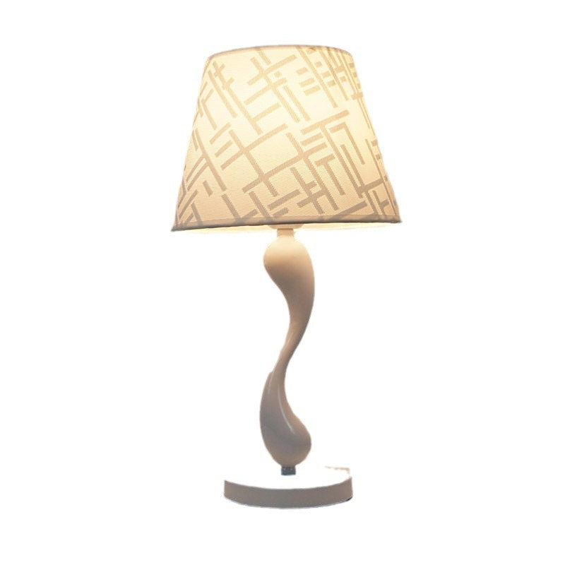 Frustum Cone Iron Fabric Table Lamp
