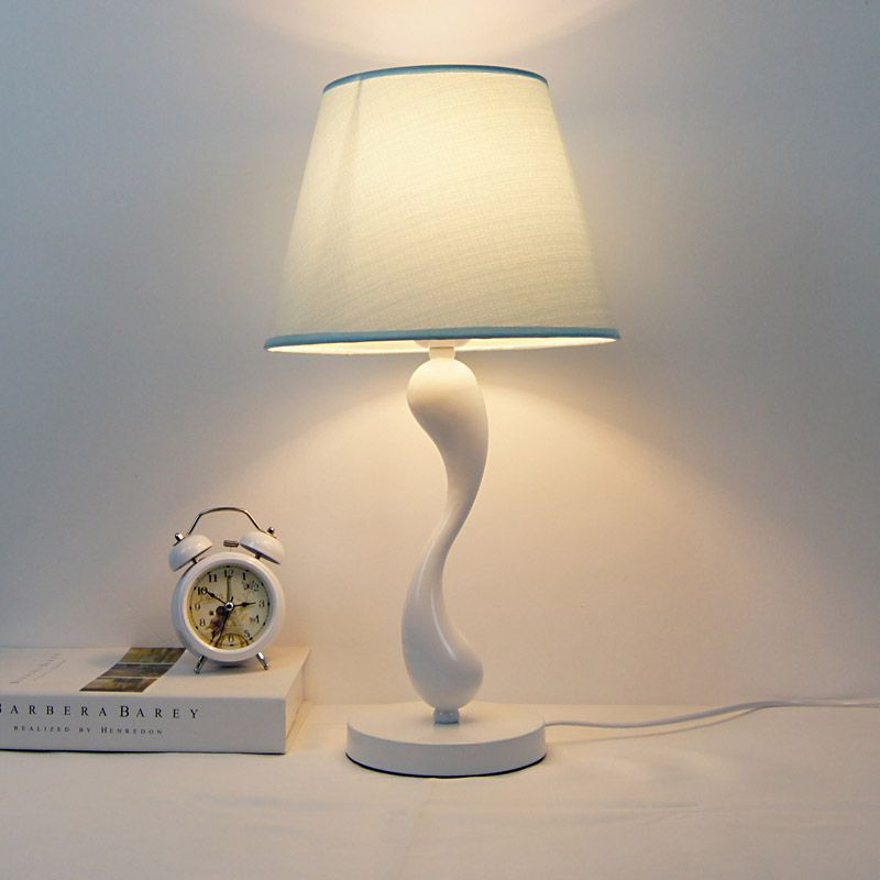 Frustum Cone Iron Fabric Table Lamp