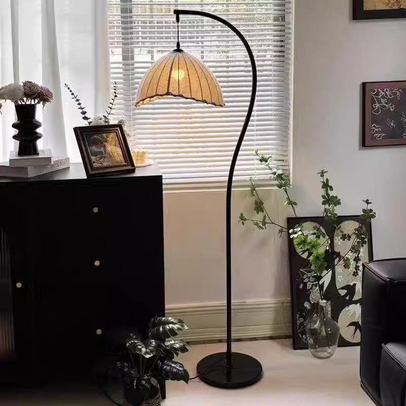 Traditional Vintage Round Hat Floor Lamp