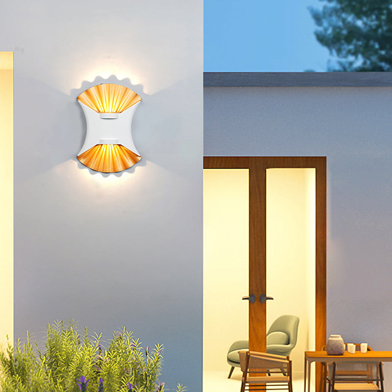 Conch Aluminum Glass Patio Outdoor Light