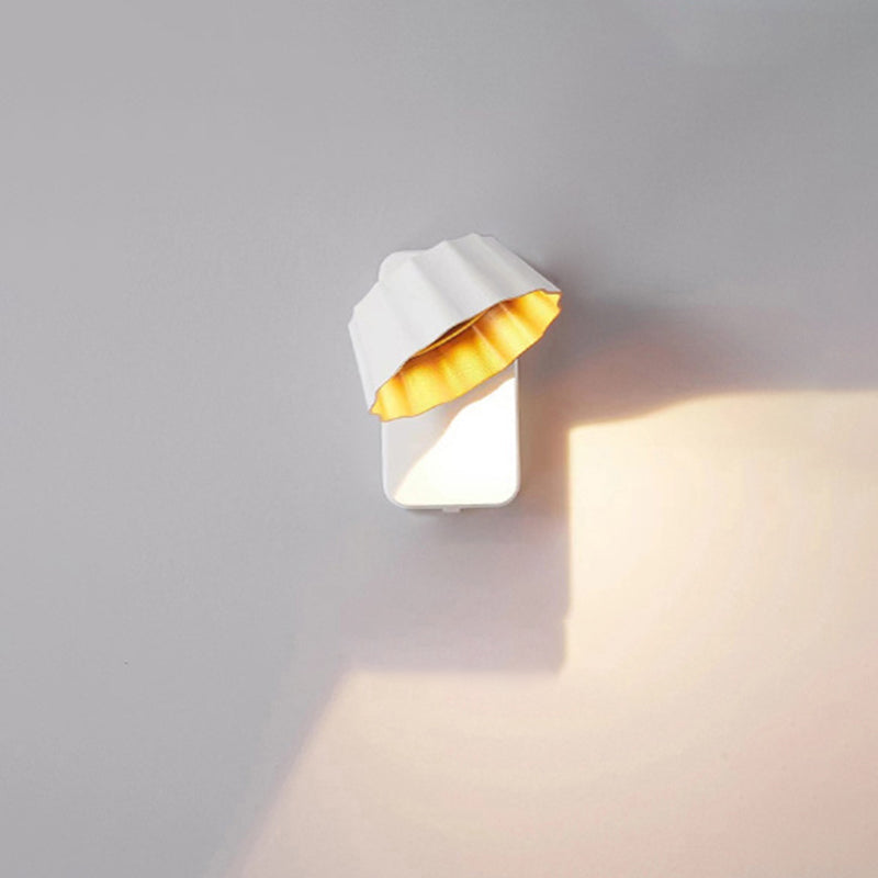 Rotatable Flower Aluminum Glass Outdoor Light
