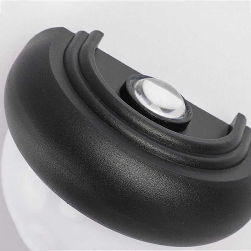 UFO Aluminum Plastic Garden Outdoor Light