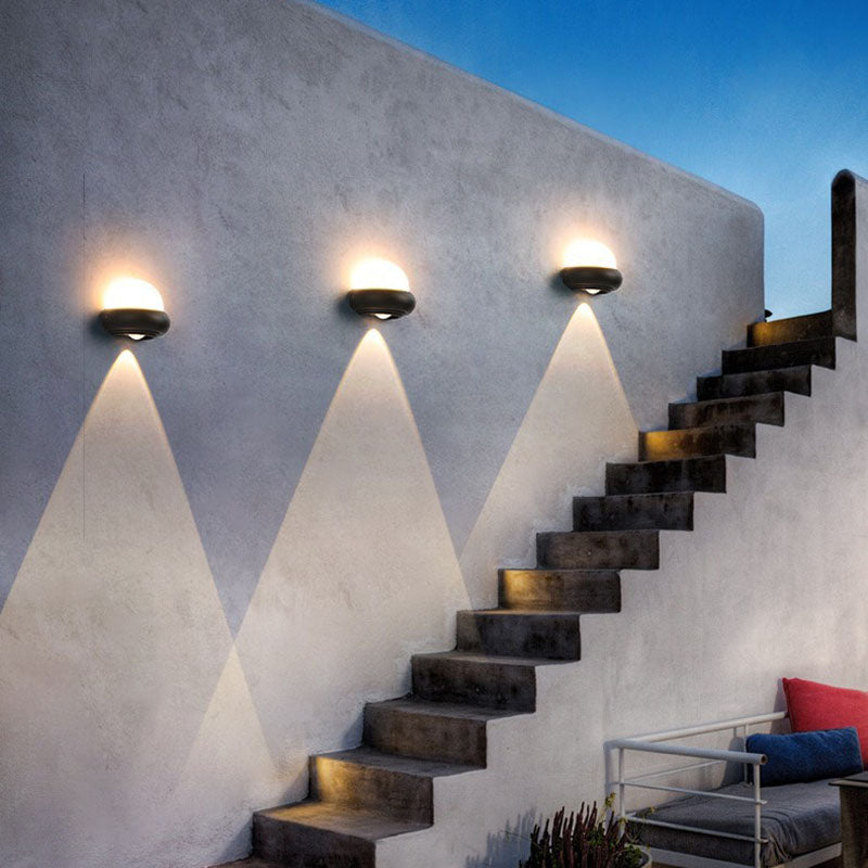 UFO Aluminum Plastic Garden Outdoor Light