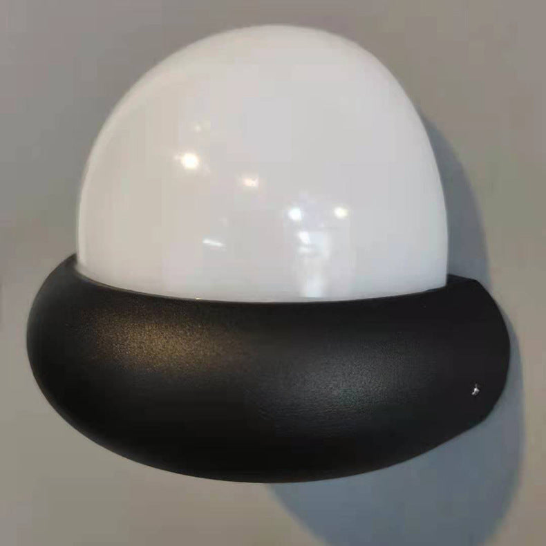 UFO Aluminum Plastic Garden Outdoor Light