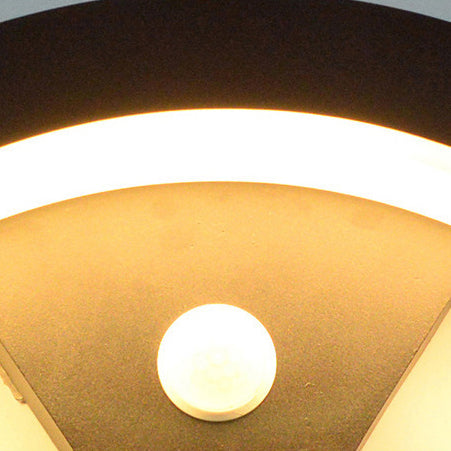 Arc Aluminum Acrylic Sensor Outdoor Light