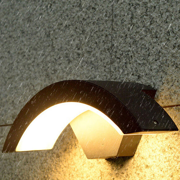 Arc Aluminum Acrylic Sensor Outdoor Light
