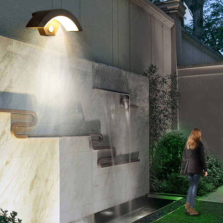Arc Aluminum Acrylic Sensor Outdoor Light
