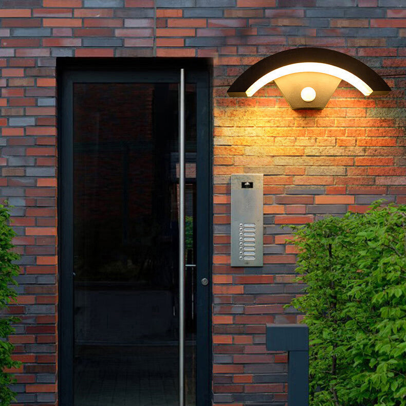 Arc Aluminum Acrylic Sensor Outdoor Light