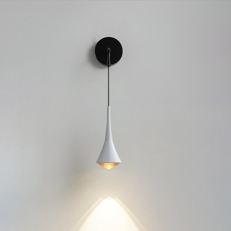 Aluminum Iron Linear Bedroom Wall Lamp